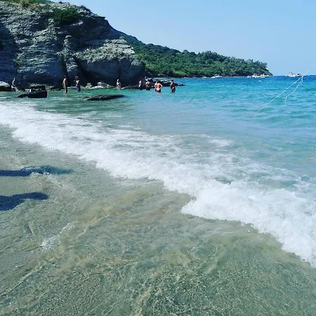 Alojamento de Acomodação e Pequeno-almoço I Baronetti In Centro 3*