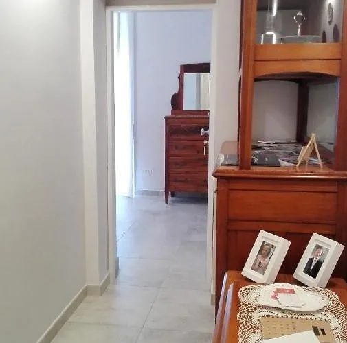 Alojamento de Acomodação e Pequeno-almoço I Baronetti In Centro Agropoli