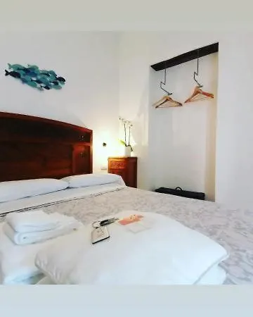 I Baronetti In Centro Bed & Breakfast 3*